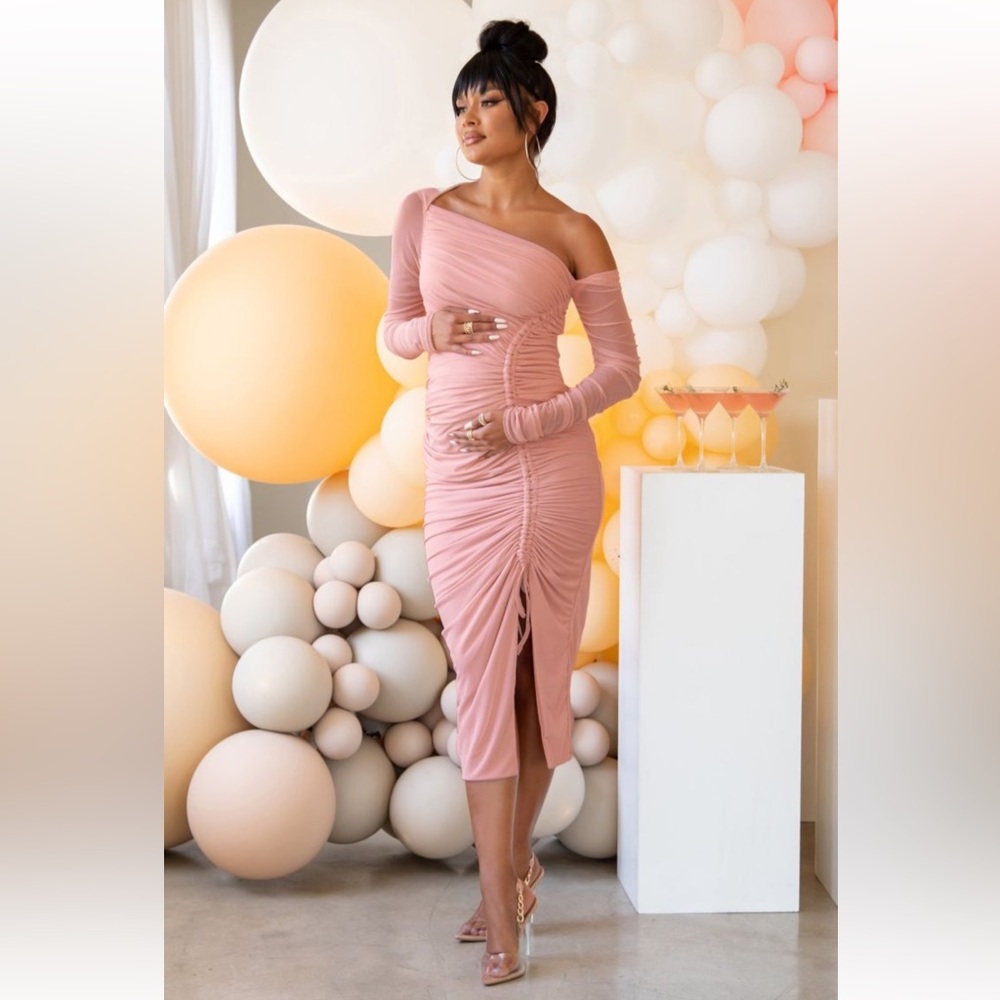 Club L London Dusty Rose One-Shoulder Ruched Midi Dress